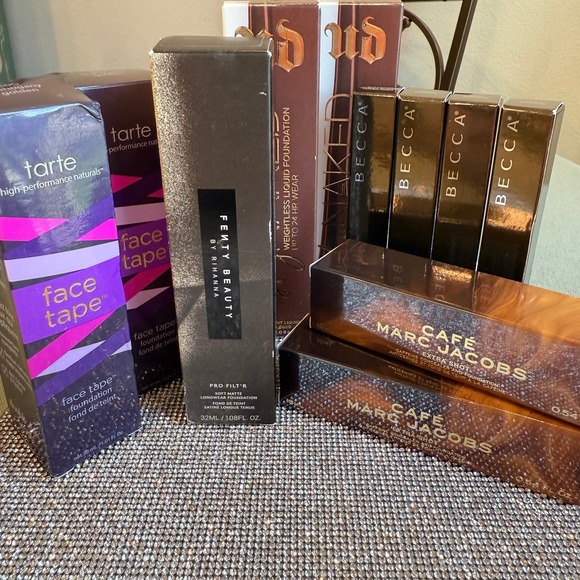 NEW High and Mid End Foundation and Concealer Bundle 11‎ pcs Marc Jacobs Tarte - Picture 1 of 7